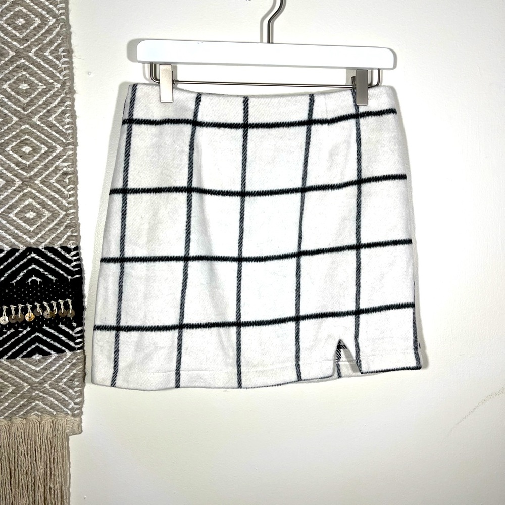 Lulus white plaid mini skirt